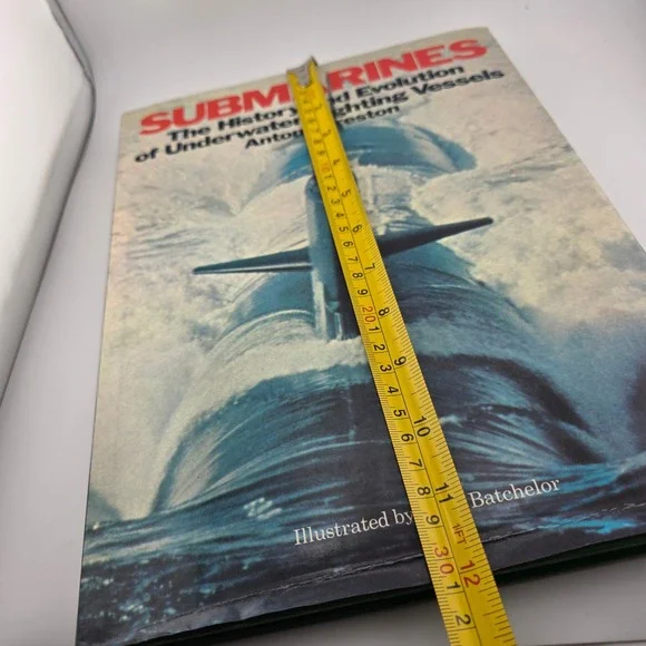 Submarines History and Evolution of Underwater Fighting Vessels Antony Preston - Picture 12 of 12